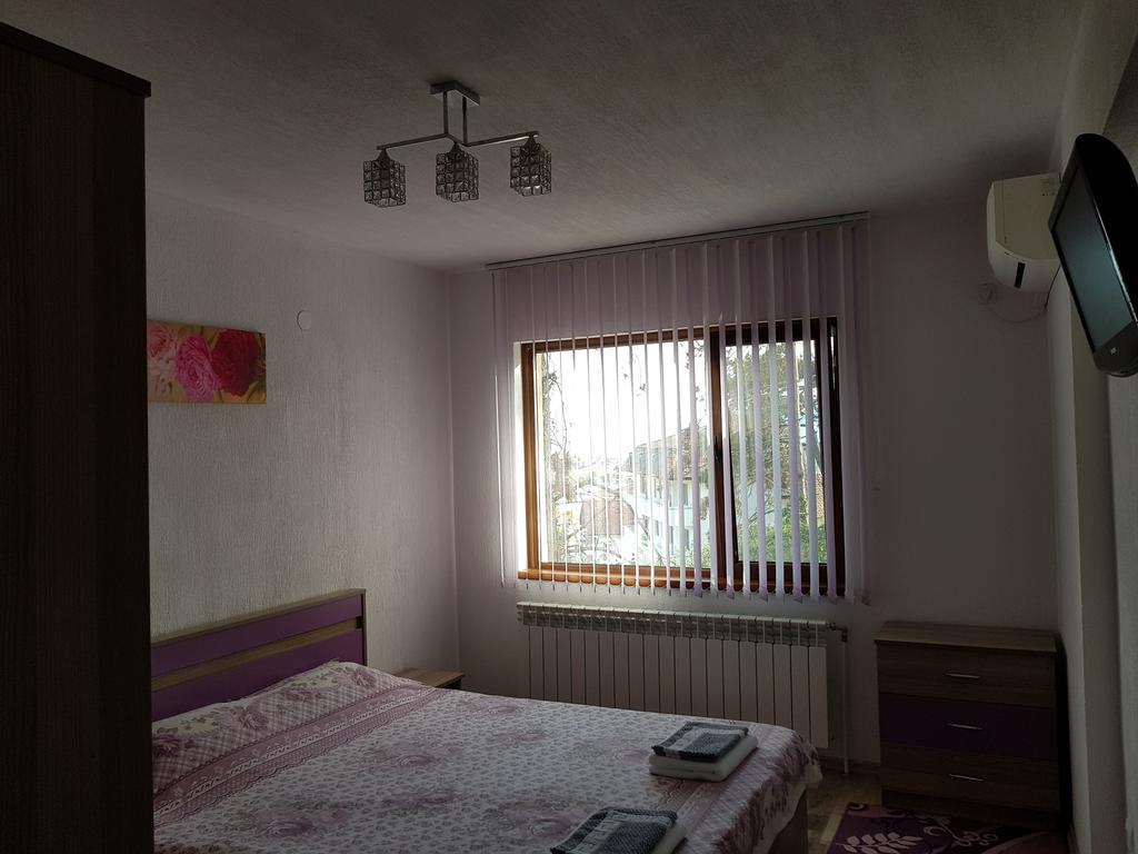 Д И В 1 - D & V 1 Apartment Sandanski Luaran gambar