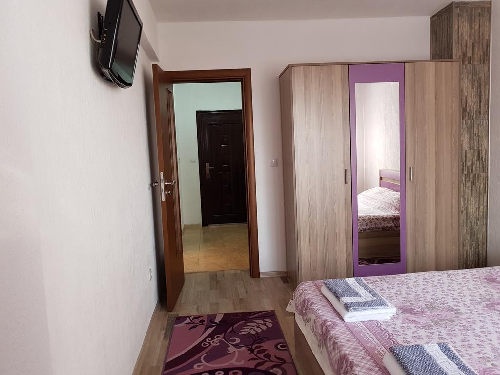 Д И В 1 - D & V 1 Apartment Sandanski Luaran gambar