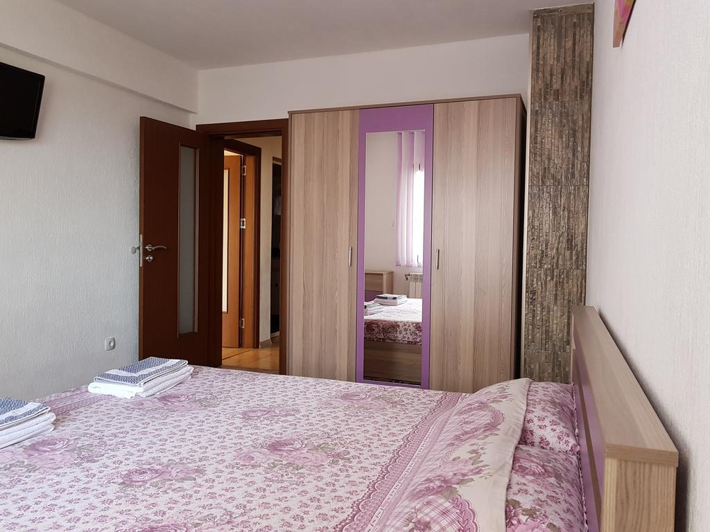 Д И В 1 - D & V 1 Apartment Sandanski Luaran gambar